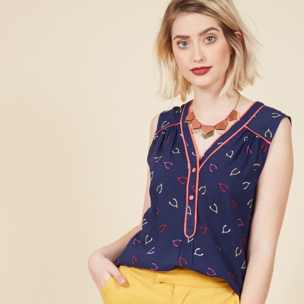 Modcloth Cafe au Soleil Top in Wishbone